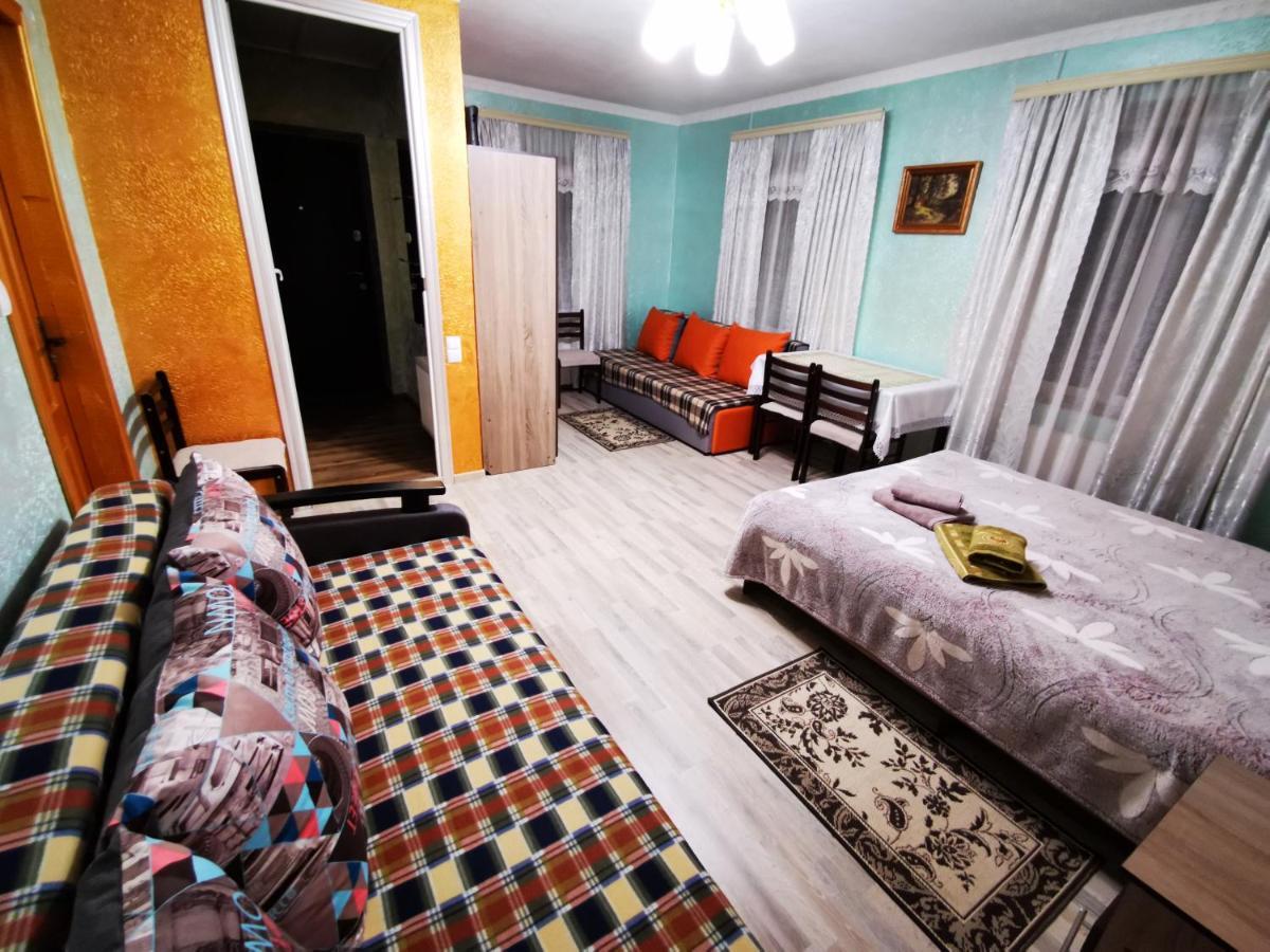 Hotel Міні Квартал Yahotyn Exteriér fotografie